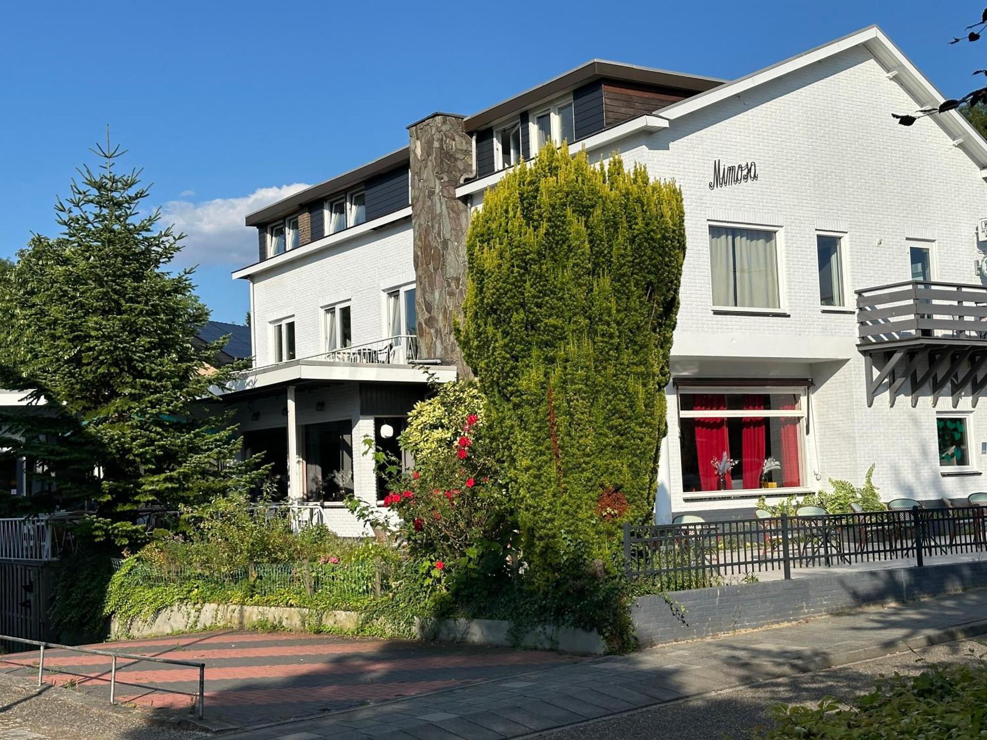 Mimosa Hotel Valkenburg aan de Geul Exterior foto